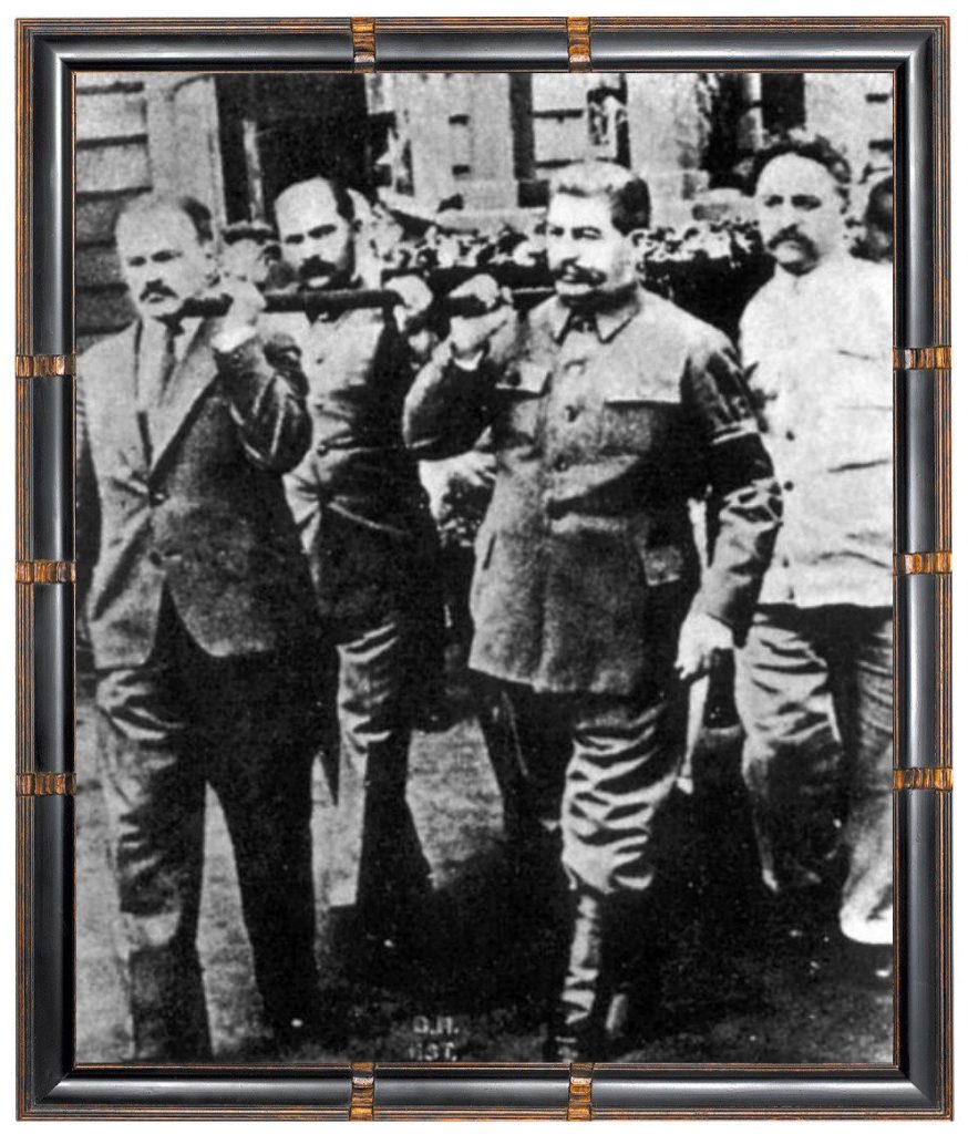 Вожди хоронят писателя